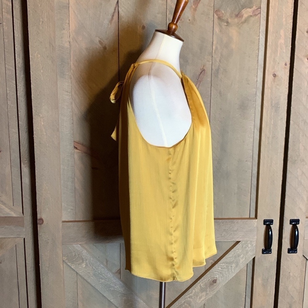 Trina Turk gold halter top with back tie Size Large - Picture 4 of 14